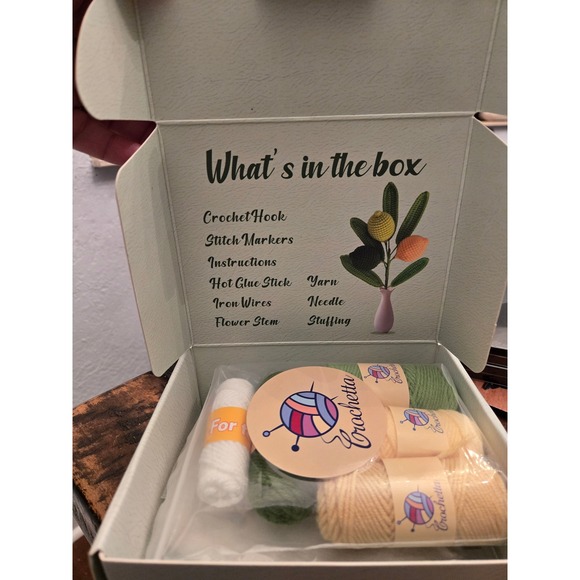 Crochetta Crochet Kit Yarn Craft Hobby Project for adults - Picture 2 of 3